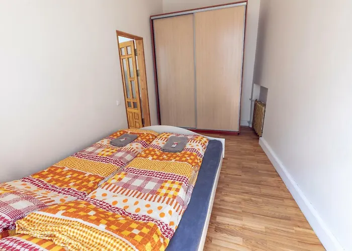 Modern 2-Room Flat In The City Center